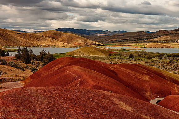 PAINTED HILLS RESERVOIR