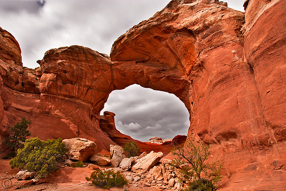 BROKEN ARCH